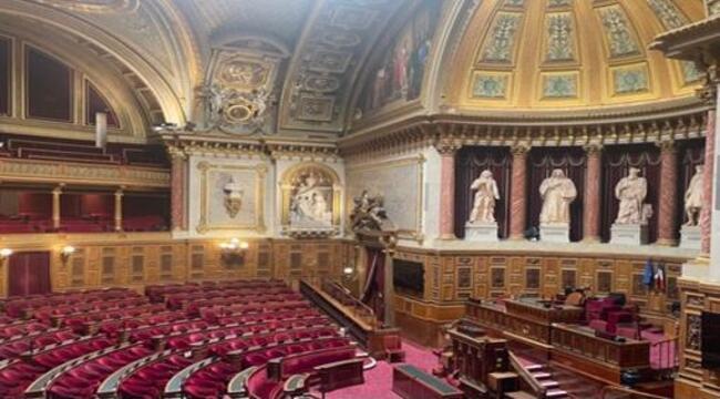 LE SÉNAT ET SES DIFFÉRENTES MISSIONS