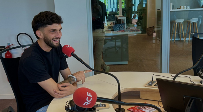 interview de Johan Fresse dans le studio d'enregistrement de RCF